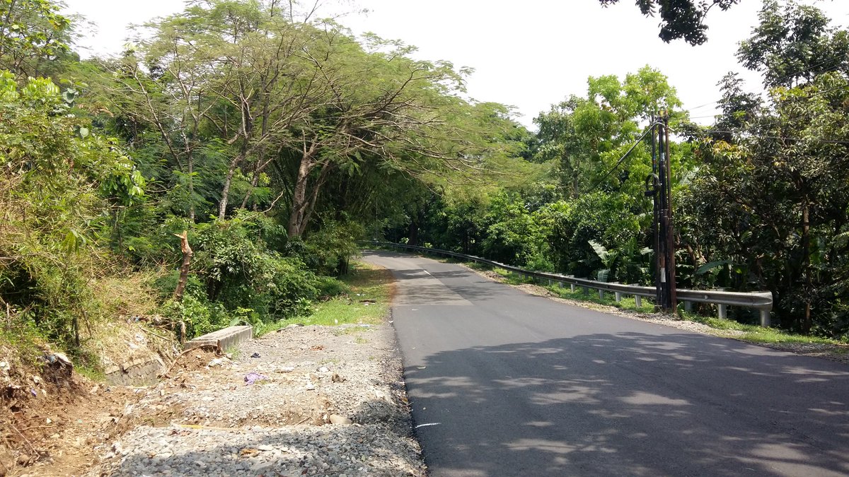 cirebondok's tweet image. 1) Plangon
Kawasan Plangon Jln P Kejaksan, Kel Babakan, Kec Sumber, Kab Cirebon

#cirebondokumentasi #babakan #arusmudik1444h #kabcirebon #cirebon #kabupatencirebon #sumbercirebon #jawabarat #jabar #mudiklebaran #plangon #arusmudik #arusmudik2023 #arusmudik1444 #mudik2023