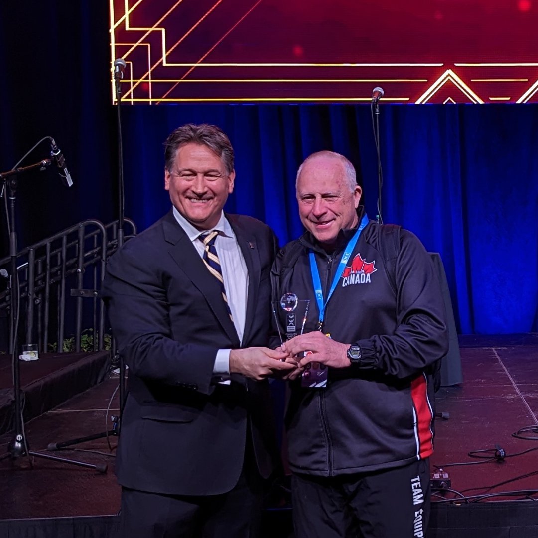 cheercanada's tweet photo. Congratulations to Team Canada Coach, David Lee 'Trace' Tracey for being presented the ICU Coach of the Year Award!
🎉
Félicitations à l'entraîneur d'Équipe Canada, David Lee 'Trace' Tracey, qui a reçu le titre d'entraîneur de l'année de l'ICU!

#cheercanada #coachoftheyear https://t.co/yv3wnRCPbX