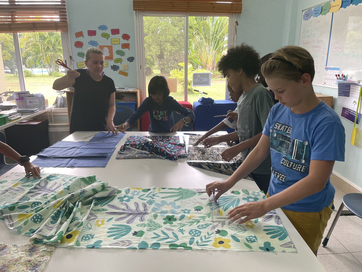 AmbatovyIS's tweet photo. Happening Now: AIS TOAST day to continue to celebrate our beautiful earth. EARTH WEEK @EarthDay @earth
#issedu #thecgcproject #Ambatovyiseducation #Madagascar @ISSCommunity https://t.co/PQ6kL9LAu8