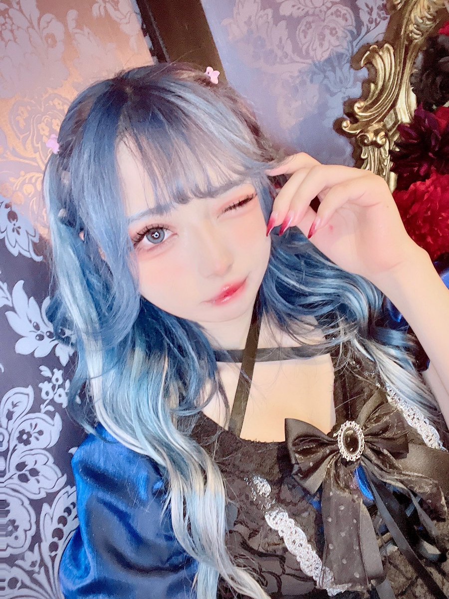 namiku__'s tweet photo. 💜ダークで煌びやかさを持った歌舞伎町のお城『Villains』💜 https://t.co/umcIt0ZdeA