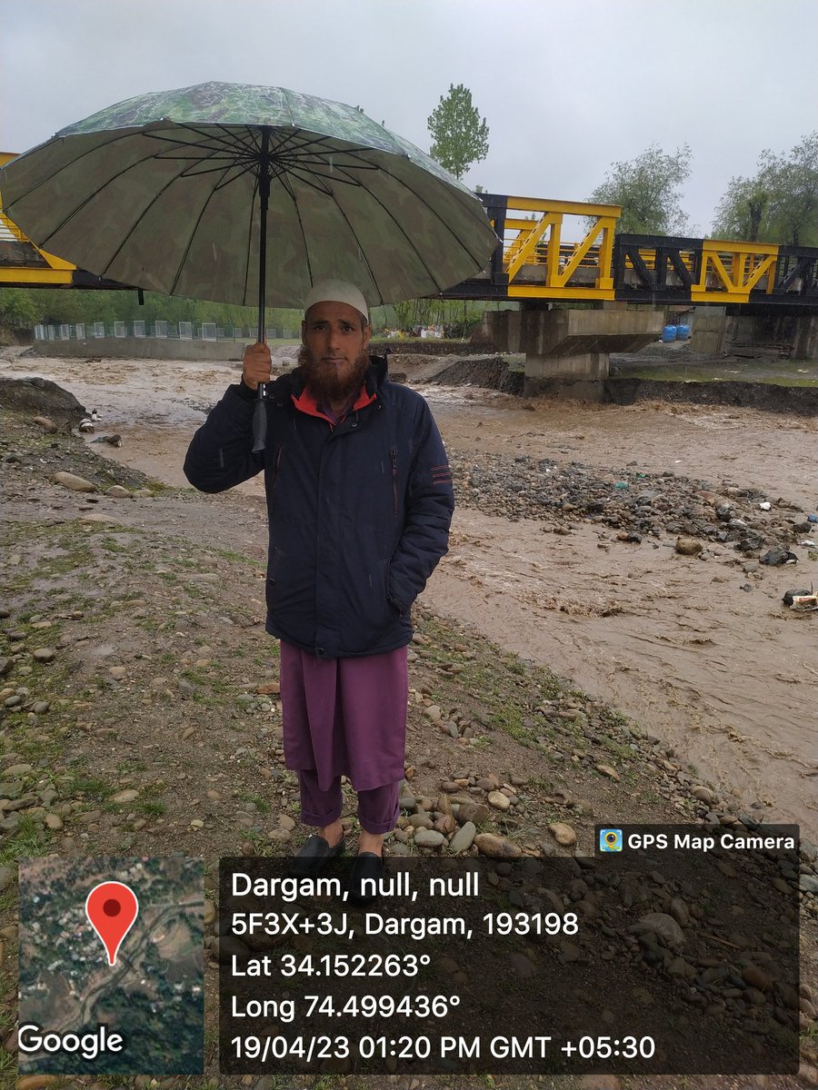 Burhan_wani1's tweet photo. Great initiative of the flood and control department division sopore 1st time I saw in my life that an employee is on duty at gundari nala Daragam on flood time #Rayees Ahmad Parray @ifckashmir @MirFareed2
@DrSyedSehrish @Arizoo_1 @fahimbihaqi @Hassanwanii @Mehnawaaz https://t.co/HTyobbJmDX