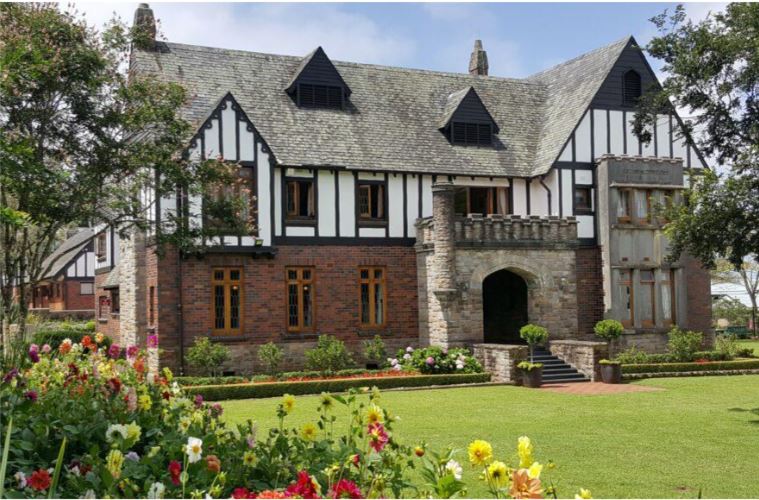 TheCrestMag's tweet photo. 𝐀 𝐏𝐥𝐚𝐜𝐞 𝐭𝐨 𝐁𝐞𝐥𝐨𝐧𝐠

Co-educational Thomas More College offers the perfect balance between academics, sports and culture.

𝐑𝐄𝐀𝐃 𝐌𝐎𝐑𝐄: https://t.co/KVszo6a9T4

#TheCrestMag #ThomasMoreCollege #ThomasMore #School #Education #PrivateSchool #CoEdSchool https://t.co/CRhYLzN1OC