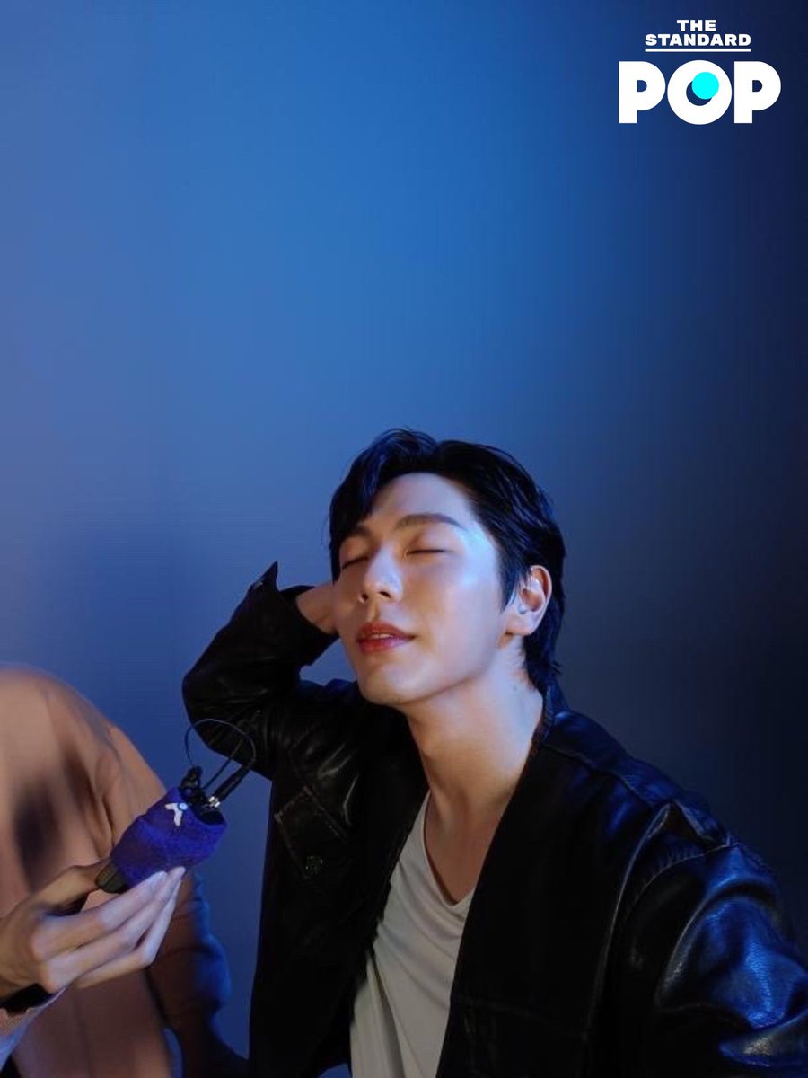 IamO20622's tweet photo. แล้วรูปจาก #POPLivexStepByStep ก็คือ 🤣🤣🤣🤣🤣 สบาย~
บรีฟบายพิแมน และพัดให้ผมปลิวบายพิแมนอีก ชั้นชอบเคมีคู่นี้ 😁
.
#ค่อยๆรัก #StepByStep
#StepByStepPressVisit
#uppoompat #ManTrisanu https://t.co/K5WetYmIx6