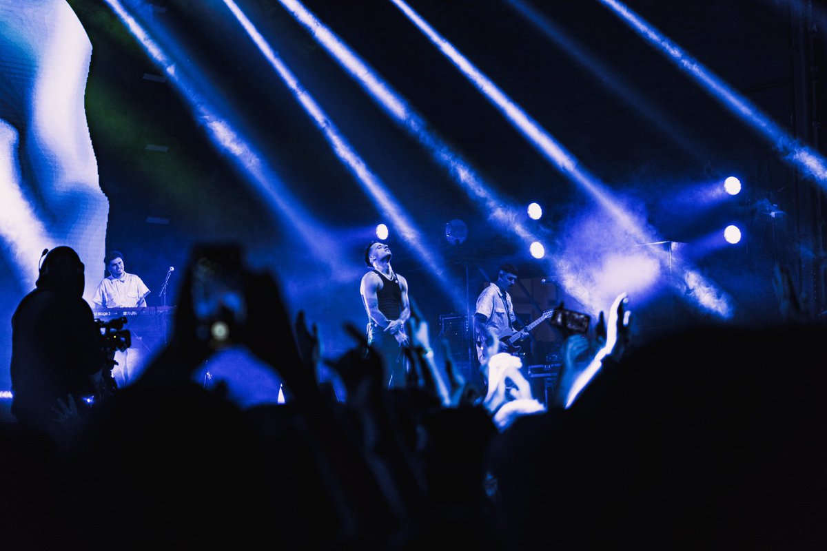 _ruli29's tweet photo. Una energía indescriptible @wosistas en CR // Fotos: @CensoredChannel #censoredchannel @gritolatinocr @10kviralcr #argentina #costarica https://t.co/FQprIjvTBq