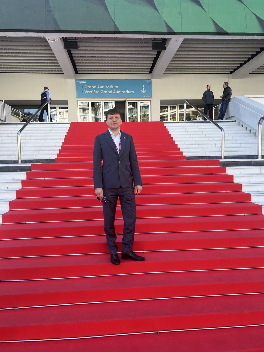 Imkolimited's tweet photo. Key property investors gathered at MIPIM 2023, held from March 14-17th in Cannes, France. Director of IMKO, Mykola Kachmar, was observing the new trends in the real estate.
#imko #londonbuilder #designandbuild #architecture #projectmanagement #buildingproject #mipim #mipim2023 https://t.co/lo5VkjXbzT