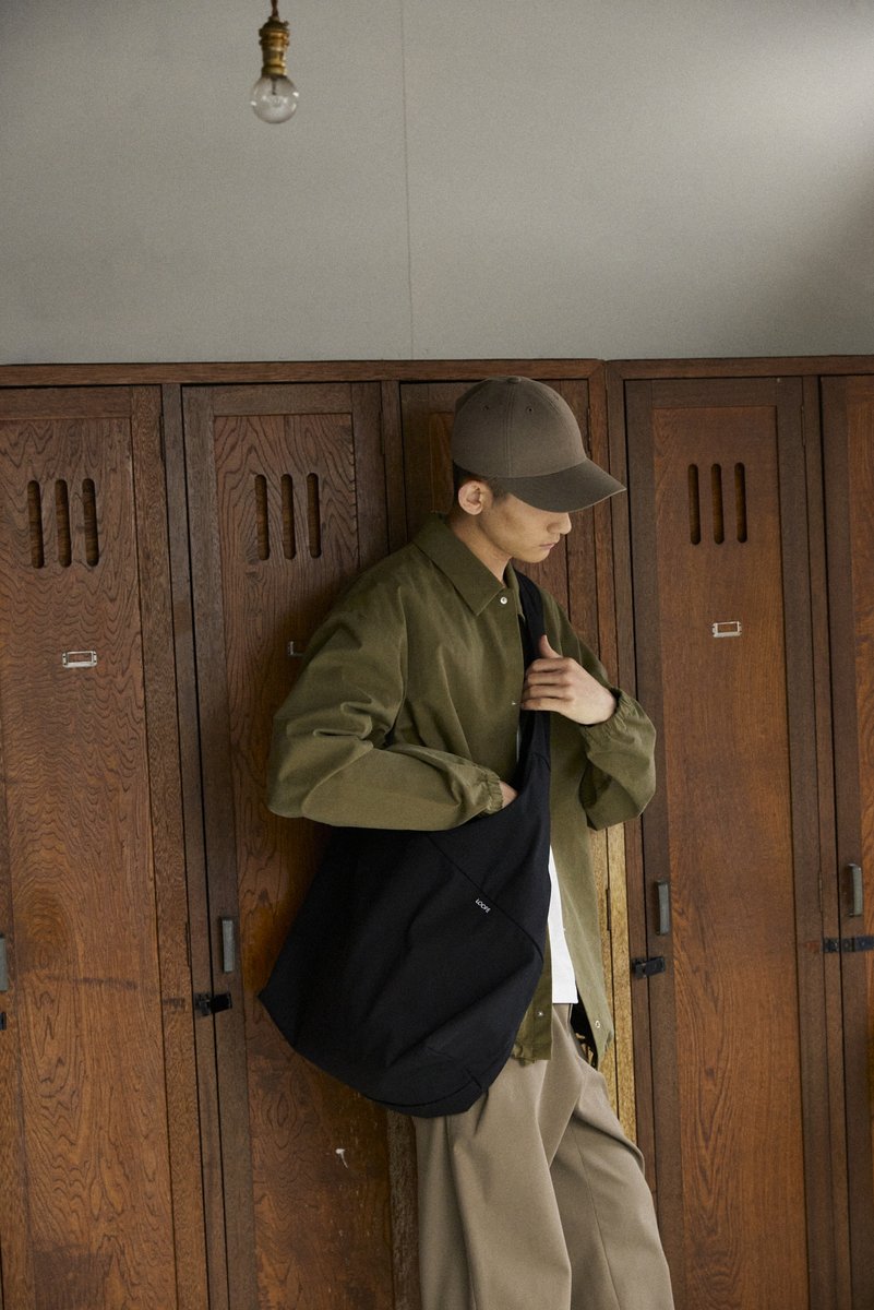 POSTMAN BAG】 明日発売のLOOPÉ初となるBAG。 大きめのショルダー 