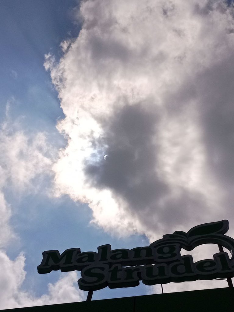 Strudel Malang tweet media