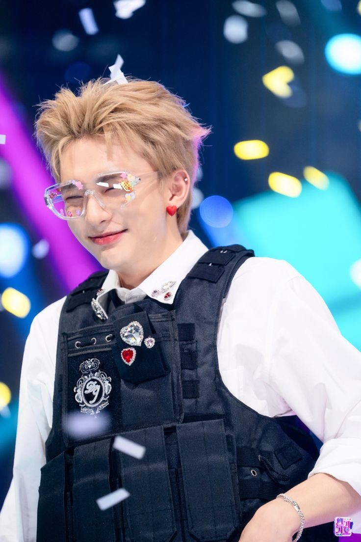 Monchs3's tweet photo. Y como es costumbre, no sabes cuidar a tus artistas JYPE, la verdad ya no me sorprende eso, pero ¿Sabes lo que es soportar el acoso por más de 2 AÑOS? 
Deja de pedir MUCHO en CB y mejor preocúpate por tus pilares
#JYPEDoBetterForStrayKids
#JYPEtakeaction 
#JypeProtectHyunjin https://t.co/cmanJvWPnu