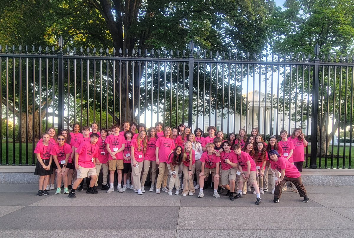 HatzOff2English's tweet photo. @PMSPelham 
@EDiscoveryTours @washingtondc  #DC2023 https://t.co/799kZpyPf1
