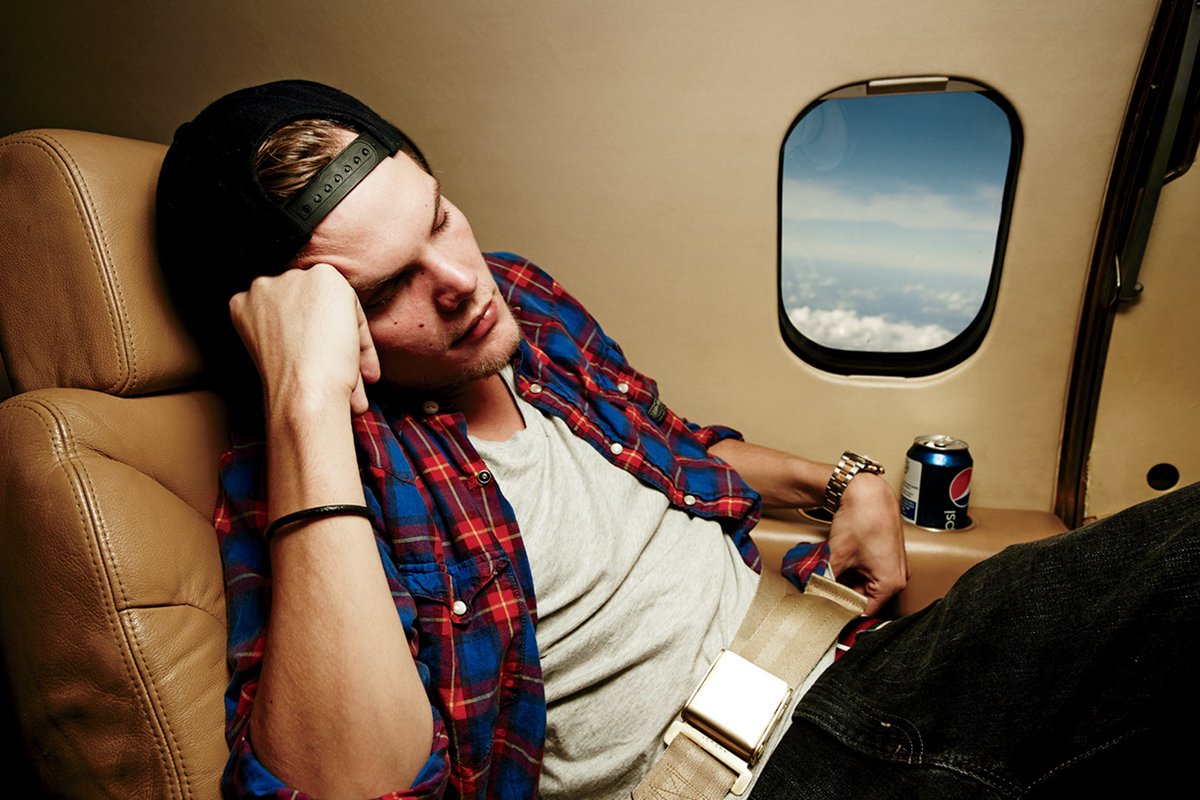 sarahkyle7's tweet photo. It's Been 5 Years Without you ��😢
#Avicii #AviciiForever https://t.co/WjfdfYWOdH