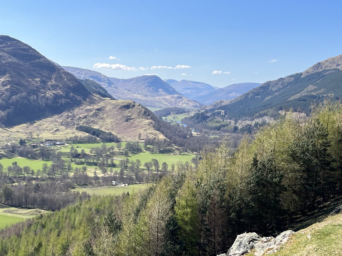 fotheringham07's tweet photo. 2 day 2 men wills and me 3 dog I’ve covered 28.6 miles over 6000 calories 6000 acres 700+ewes pleased with my sons first father. But I’m knackered 😴 https://t.co/R9ajZasdJb
