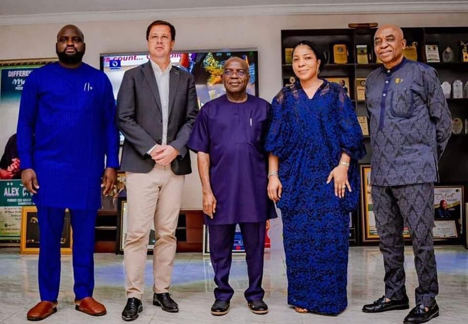 Dr. Alex Otti 2023 on Twitter: "Julius Berger MD pays Abia State