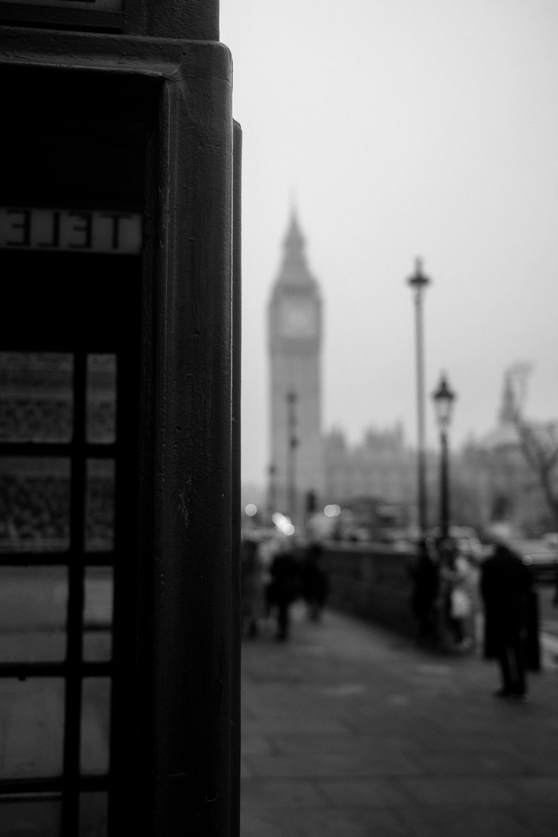 Vanishing present #streetphotography #london