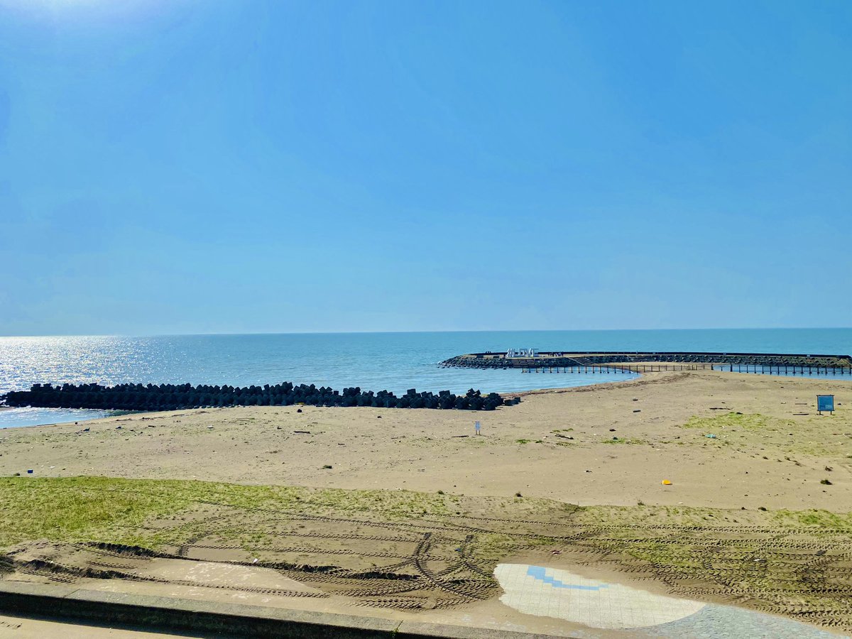 thoooosuma's tweet photo. 初めて日本海見た https://t.co/MVjdU5nsff