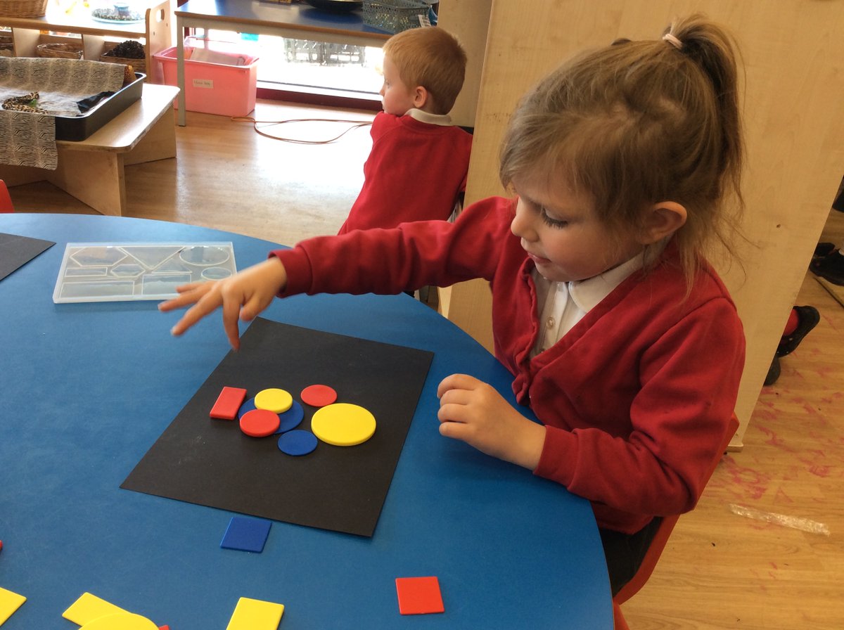 Millbrooknews's tweet photo. Composing and decomposing shapes in Reception #shapepictures #powermaths #looseparts https://t.co/fJ4RL5DJke