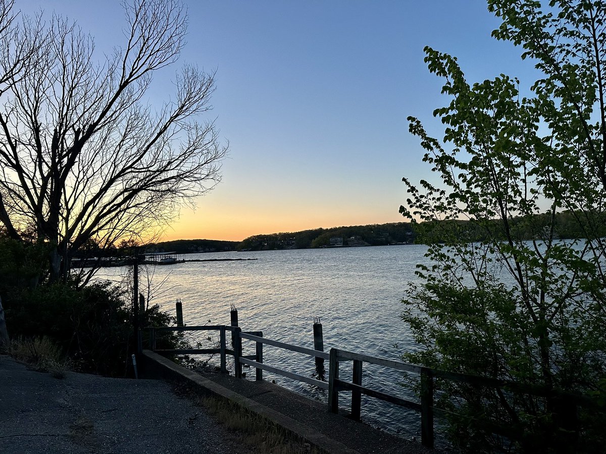 Thanks for learning and networking opportunity this past weekend in the Ozarks  @IEI_K12 It was also great to be among leaders who have influenced my own career <a href="/ozark6662/">Brad Skertich</a> @Dan_Cox <a href="/gfuerstenau/">Gregg Fuerstenau</a>