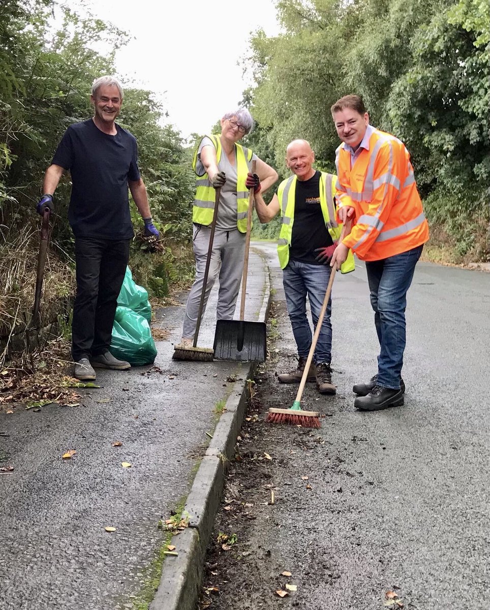Craig_9320's tweet photo. In my role as Ward Councillor, I believe it is important to support and be part of our many and varied community groups and organisations in #AlderleyEdge
#CllrCraigBrowne #PeopleBeforeParty #VoteIndependent #AlderleyEdgeFirst https://t.co/yOfZSnBUqu