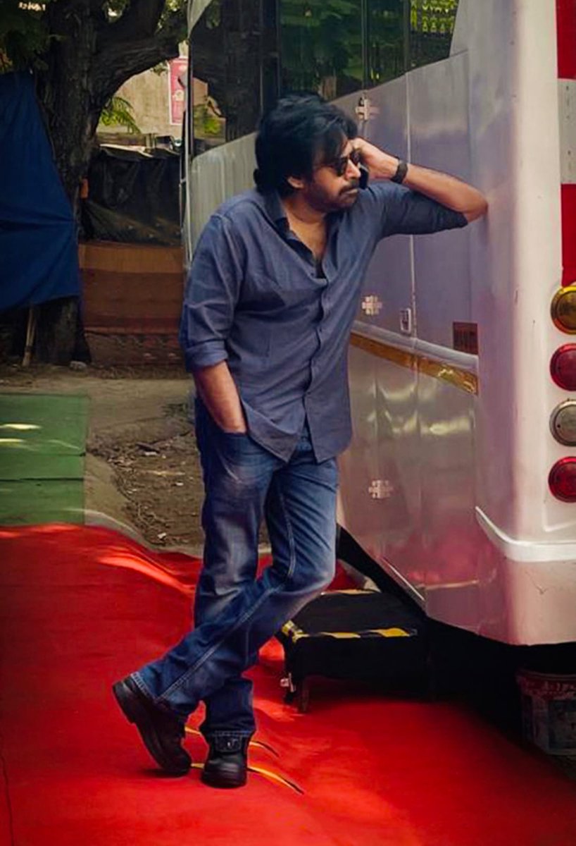TXTVOfficial's tweet photo. Here's a picture of @PawanKalyan
bringing his usual swag and dynamic energy on the sets of #OG in Mumbai. 🔥 #Sujeeth

@PriyankaaMohan
@dop007 @MusicThaman #ASPrakash #FireStormIsComing 📷 #TheyCallHimOG 📷 💥 https://t.co/YqQYKQjrRJ