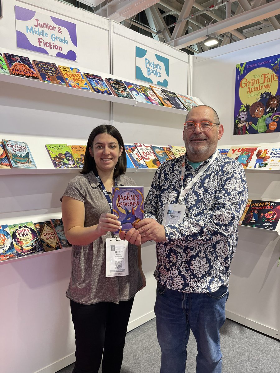 spirotta's tweet photo. Here I am at LBF 2023 with the fab folk @maverickbooks. We’re showing off the next book in The Nile Adventures series and you can catch glimpses of some of their other awesome stuff on the shelves. Exciting times indeed.  @katyloffman @booklib61 @Scoobiesue2 @histassoc https://t.co/GwcW69cKev