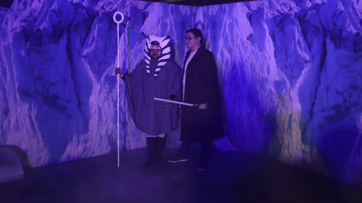 This was most definitely the way! Last night was one for the books as clans from across the galaxy came to our special event screening of #TheMandalorian season 3 finale. Here is how the night looked.