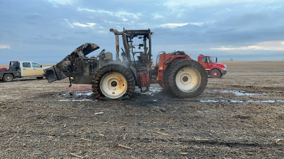 Good morning #AgTwitter friends. Looking for a 350 + HP 4wd with pto and row crop duals preferably 20.8s and in better shape than this one. I have a spare I can use for a while so I’m not going to over pay for junk just because I’m desperate. <a href="/Case_IH/">Case_IH</a> <a href="/Versatileag1/">Versatile</a> would possibly