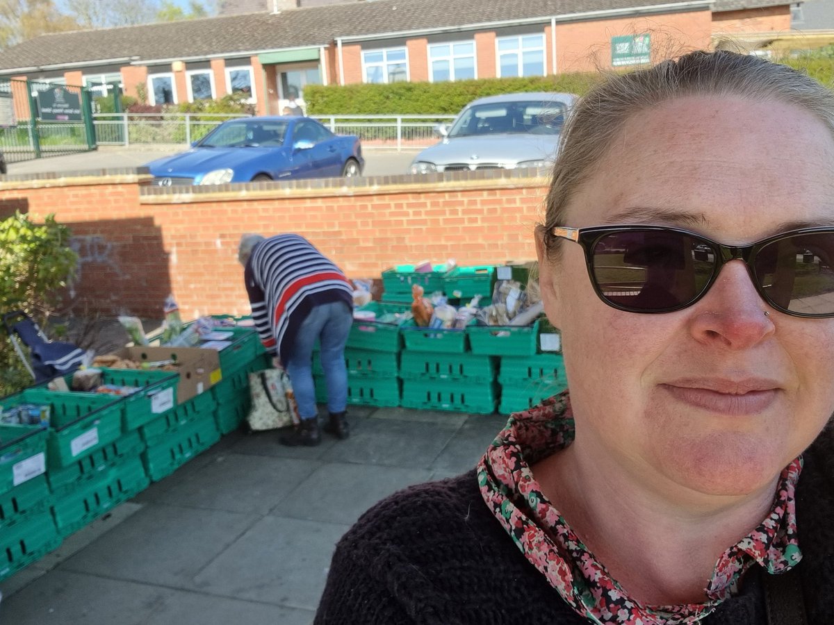 GemmaBroadhead2's tweet photo. It was lovely to be able to support @thegoodplate, one of our food share partners in the sunshine this morning! #itswhatwedo https://t.co/ToBD5UvNHj