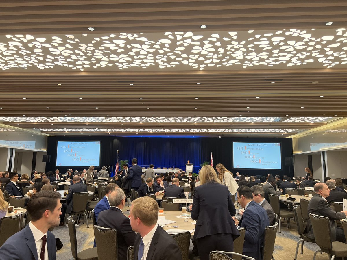 Kicking off Congressional Advocacy Day with a presentation on the importance of service by Dr. Janice Law! <a href="/macularstar/">Janice Law (she/her/s)</a> #myf2023 @VUMCEye