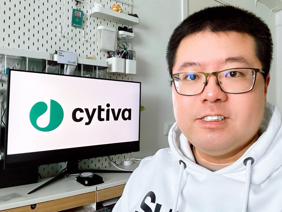 MistraSafeChem's tweet photo. Mistra SafeChem postdoc Ziye Zheng is developing a toxicity prediction tool based on machine learning models. "This tool is tailored to @Cytiva's needs. Collaboration within Mistra SafeChem is extremely valuable to us", says Ismet Dorange.
#GreenChemistry
https://t.co/k8JX7e3WBp https://t.co/W84Gv2emge