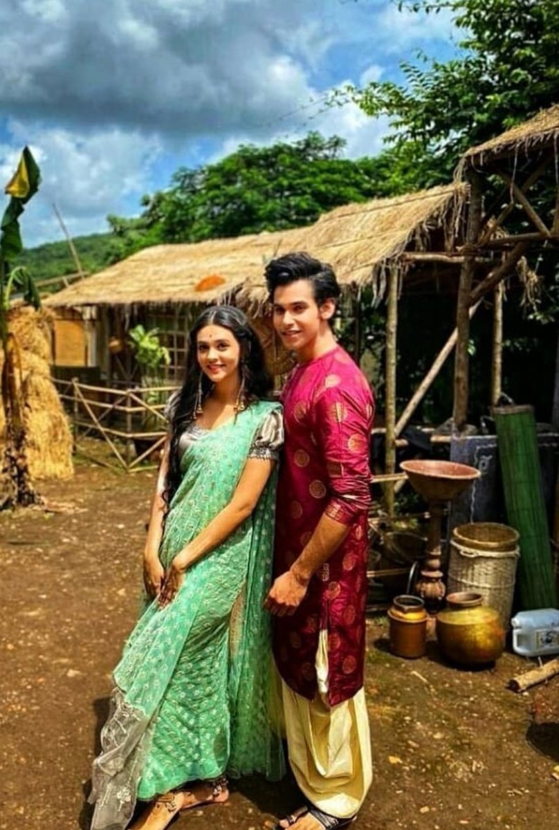 Tanu_41's tweet photo. Reunion when guys 🥹
#pranalirathod
#devaditya https://t.co/fb1AMpwNL5
