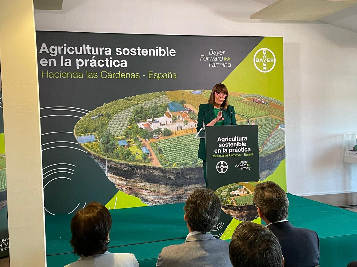 IfapaJunta's tweet photo. ♻️ Jornada de @Bayer4CropsES ‘Agricultura sostenible en la práctica’ en la Hacienda Las Cárdenas, Carmona #Sevilla
👥@martabosquet asiste a este encuentro en el que se destaca la labor de instituciones como el #IFAPA para lograr una #agricultura #sostenible
#BayerForwardFarming https://t.co/3TVxNpj18i