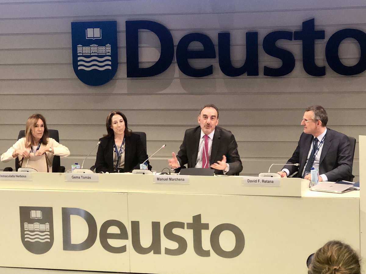 Carlosbfh's tweet photo. Manuel Marchena en el I Congeeso Internacional de Derecho e #InteligenciaArtificial de @DerechoDeusto: 
“Ante tecnologías de vanguardia hay que aplicar un Derecho de vanguardia. Pero eso no permite justificar en todo caso una Justicia algorítmica o robótica“
@LaLeyNext https://t.co/zLNbo0xfD0