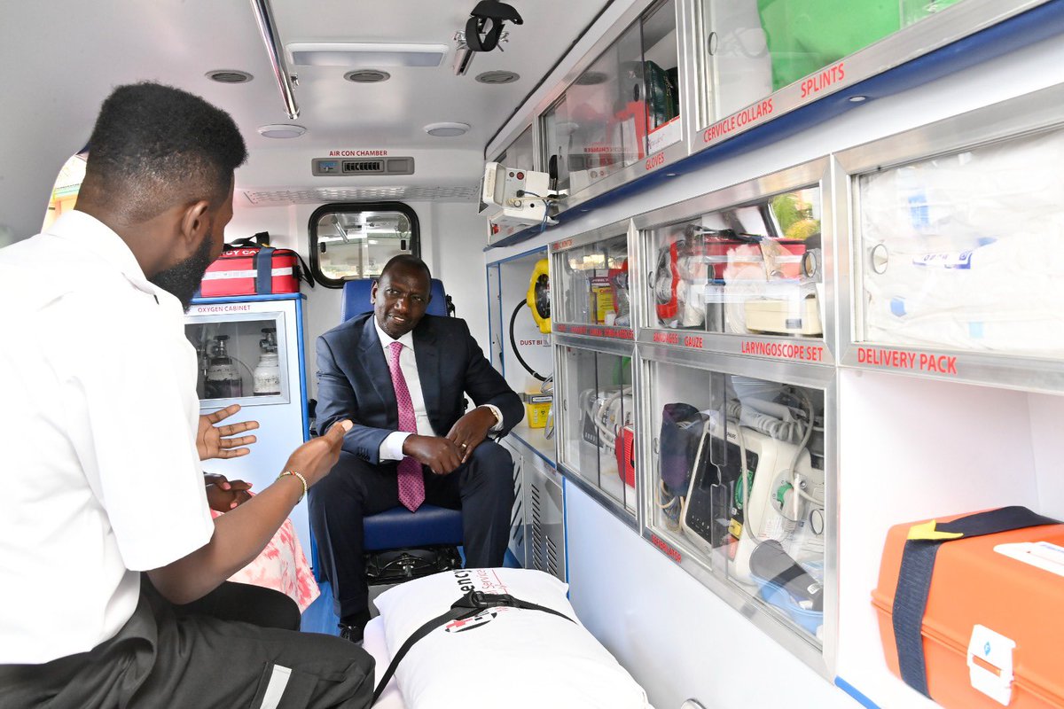 EMS_Kenya's tweet photo. It was an honor to host H.E President @WilliamsRuto inside one of our state-of-the-art advanced life support ambulances during his visit to the @KenyaRedCross. 

As the leading provider of emergency medical services in Kenya, we take pride in operating 128 ambulances to serve... https://t.co/NJHO1mbEtr