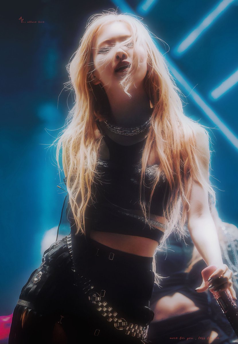 roseannepics's tweet photo. this photo of rosé. https://t.co/nrFGDBqexS