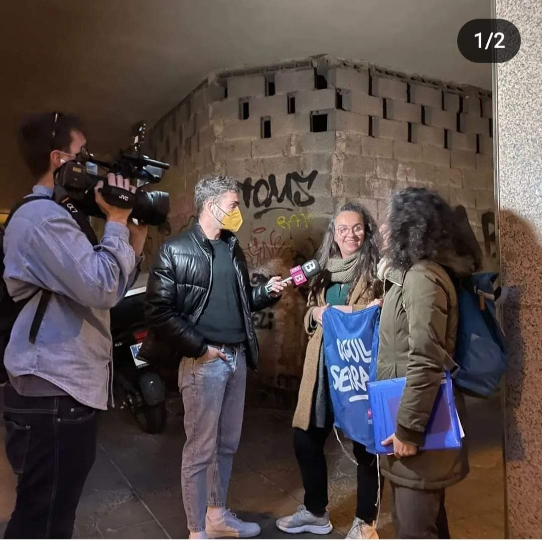 SomSerralta's tweet photo. Fa anys que des de Som Serralta lluitam per millorar la situació de les galeries d'Emili Darder/Bover/Valldargent. 

El barri està cansat de brutor i degradació i així ho hem denunciat sempre. Ara veim que hi ha novetats: esperam que sigui un canvi en positiu, que fa molta falta! https://t.co/UiqQFOZvDO