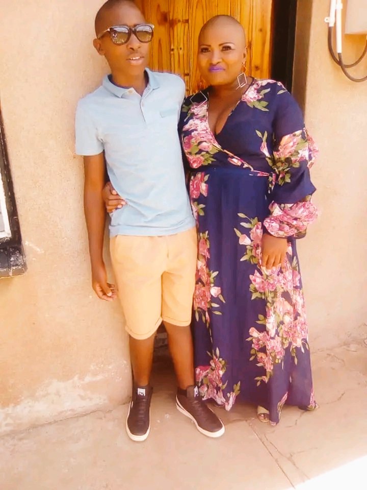 Lizzerro5's tweet photo. Happy 21st birthday to my son🤗❤love u Khehla lami❤ https://t.co/TnWsS1DAve