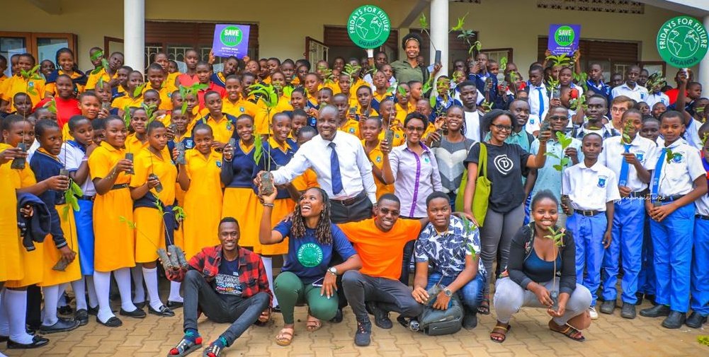 #EarthWeek #EarthDay2023
As we draw closer to the EarthDay.  There are many ways the Youths can get involved in Climate change action. Like participating in local environmental initiatives e.g volunteering for a cleanup or supporting a sustainable community #treeplanting  project