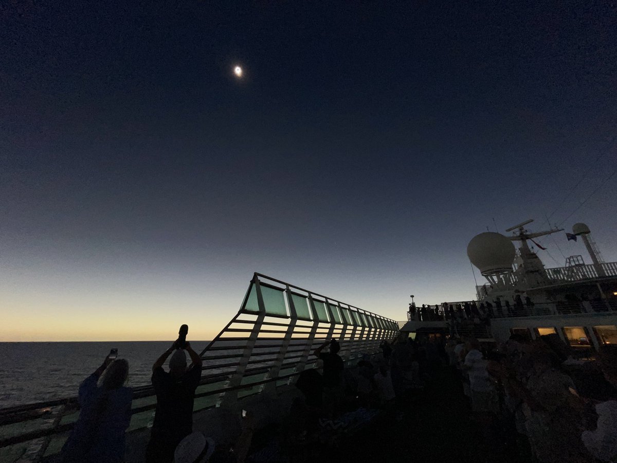 WhenIsTheNextEclipse tweet media