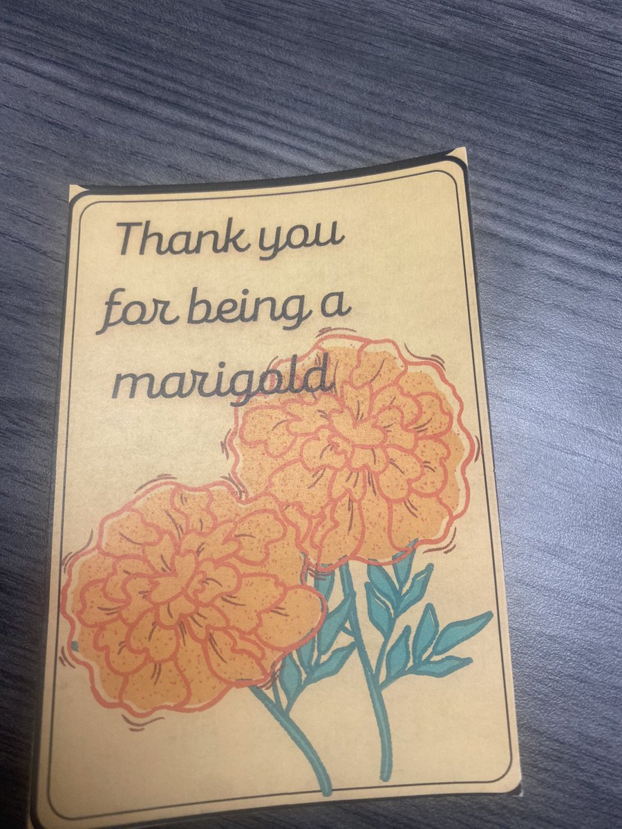 lorisHSPrin42's tweet photo. This is why I love being at LHS!  When you walk in your office to start your day and you feel you are having a bad morning, someone leave a small note to remind you that you do make a difference in their life. Whoever it was, I am grateful for you!! https://t.co/Dn5r7fCsCq