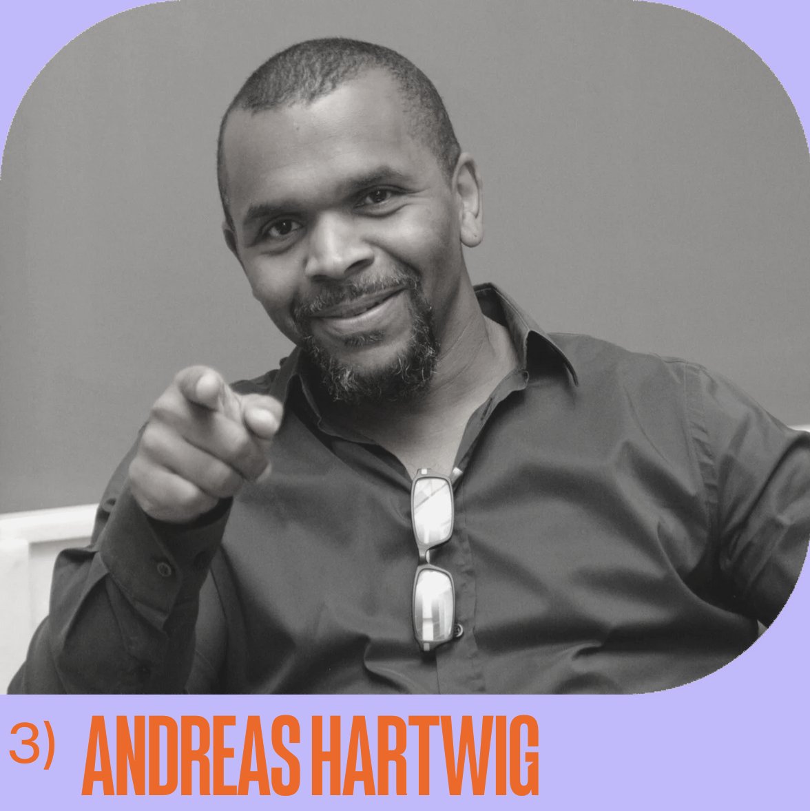 quote_pro's tweet photo. 🚀 Was bringen Antisexismus- und Diversity-Trainings, Andreas Hartwig?
Das wollten wir heute bei #MACHTsGLEICH von Antisexismus- und Diversity-Trainer #AndreasHartwig wissen. Er berät seit über 15 Jahren auch etliche Medienhäuser.
Neue Folge, reinhören! https://t.co/D10PU9Vtza https://t.co/tt3h4l4S8H