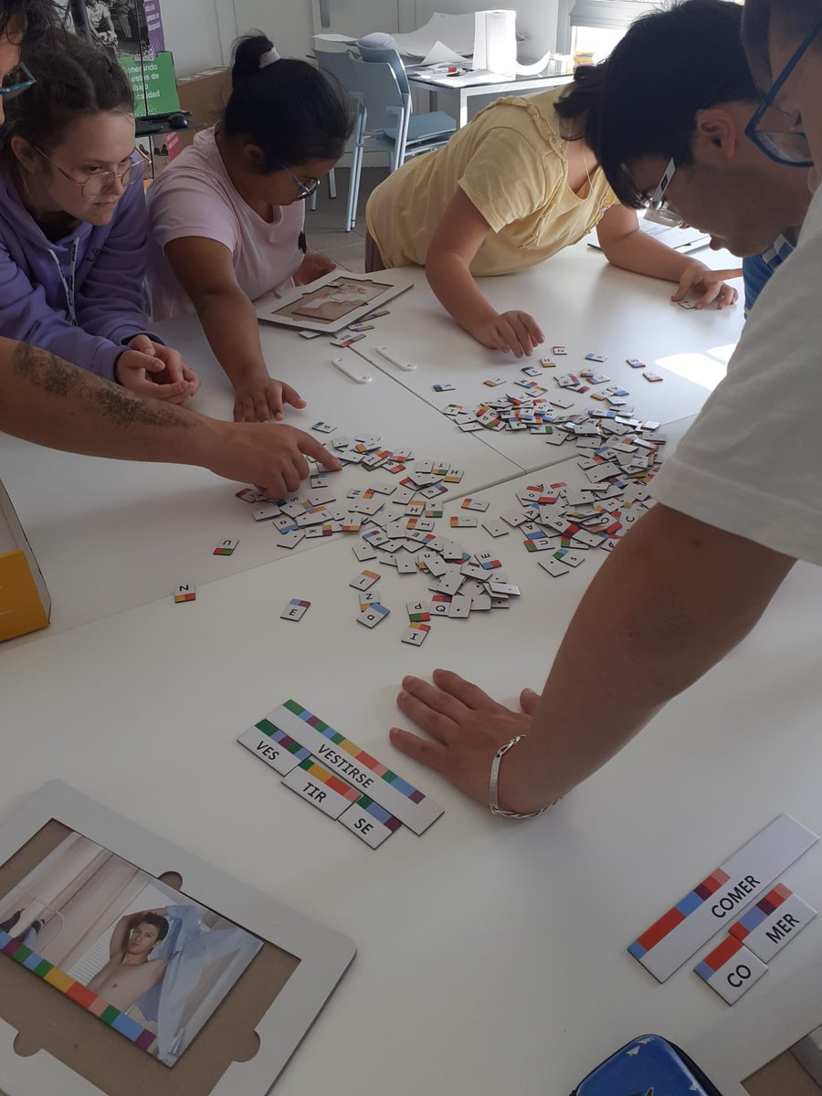 AsocAMIMET's tweet photo. Ayer tuvimos sesión de estimulación cognitiva con las personas adolescentes, impartida por, Elisabeth (Psicóloga de AMIMET).

Nos alegramos ver sus evoluciones y estamos muy orgullos@s de ellos.
¡Seguir así!🥰

¿Quieres participar?:  @amimetinclusion/948-410-100 ¡Te esperamos! ☺️ https://t.co/a81BJjLxz4