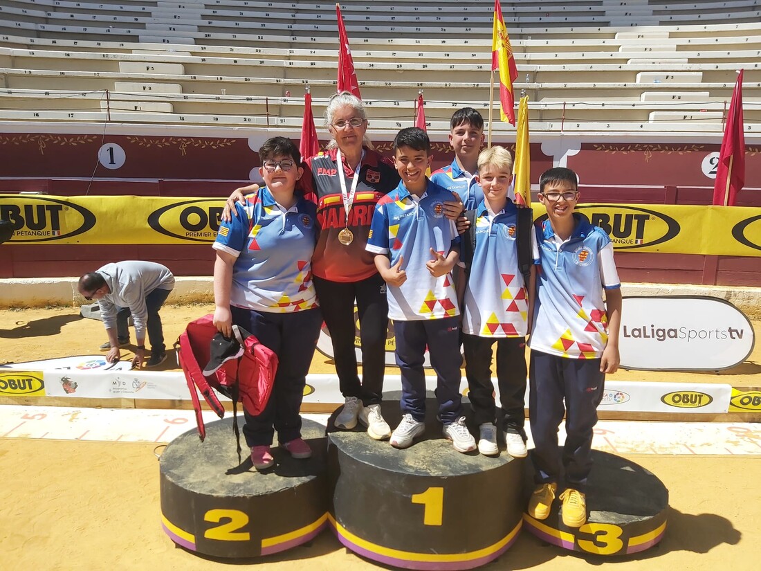 Campus_SEAS's tweet photo. 📣 Nuestra compañera, Teresa Luquín y su compañera Marga Vicens, ganadoras del Open Internacional de la Comunidad de Madrid de Petanca.

Teresa, de parte de todos tus compañeros: ¡Muchísimas felicidades! 🏆

#WeAreCampusSEAS https://t.co/V64CTARR1c