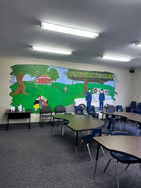 NesdaCloud's tweet photo. Nesda Technologies had the opportunity to speak to students from Sir James Whitney about Internet Safety at the Children's Safety Village - Belleville. They learned about the dangers that can be found online, how to identify them, &amp; best online practices to protect themselves. https://t.co/GARztOdjAH