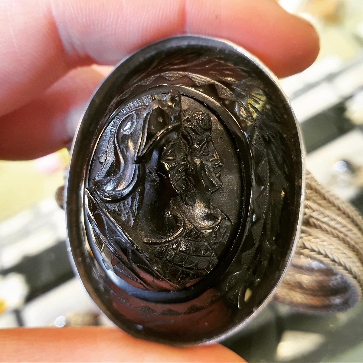 We love helping people unlock the secrets of their #WhitbyJet #jewellery!
Just the other day, we were able to confirm that a #cameo portrayed King Owsy and Queen Eanflaed, the king and queen of Northumbria from 654 AD and was carved by jet worker William Lund
#MuseumofWhitbyJet