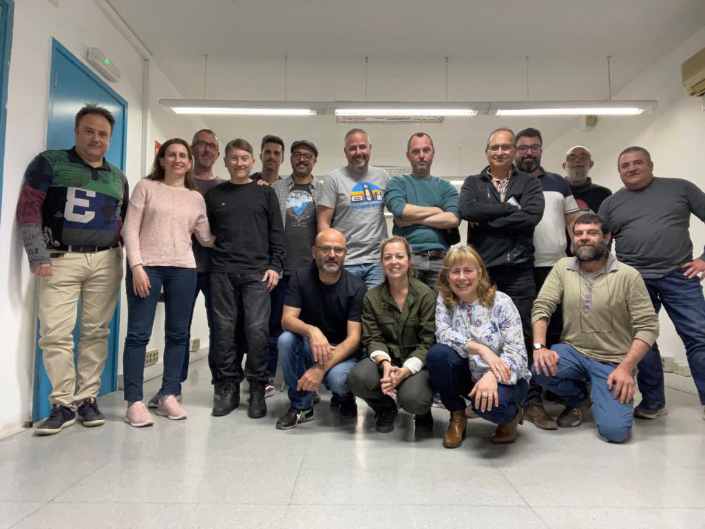 CCOO_BSM's tweet photo. Primera reunió de coordinació de les diferents persones delegades sindicals i membres del Comitè per part de CCOO a les empreses que conformen el Grup BSM

@ccoo_mercabarna 
@comitezoobcn

💪 L’organització sindical es la clau per a la millora de les condicions laborals de tothom https://t.co/1y95R62fc4
