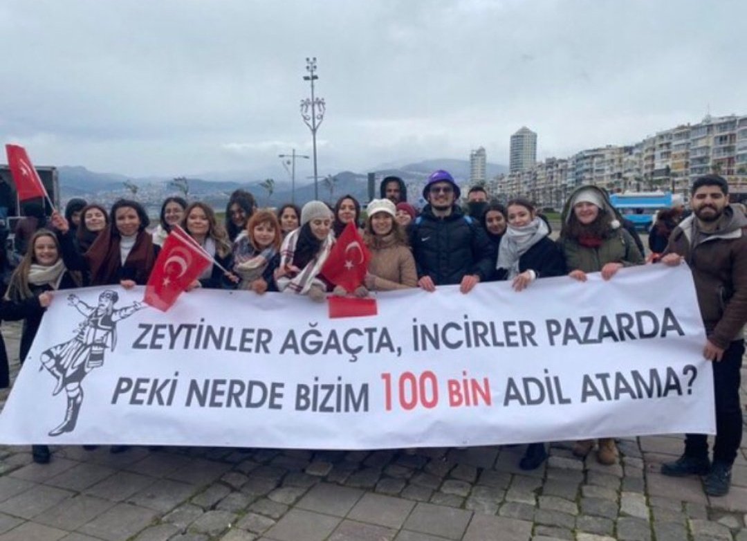 _essinn's tweet photo. 🇹🇷

Geçmişte her sene yapılmış olan ilave atama ilanını en yakın zamanda adil dağılımlı 55 bin kontenjanla talep ediyoruz. İlave atama istek değil. 

📌 İHTİYAÇTIR.

@RTErdogan
@ErbakanFatih
@tcmeb

#BayramdaEk55BinÖğretmen https://t.co/jt2gAnBrSW