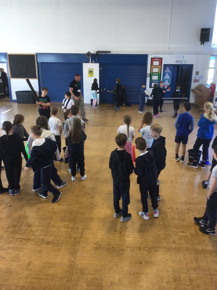 HBJSCH63's tweet photo. Great fun was had by 3R in today’s @CommandoJoes taster! #HBJSPE #HBJSPSHE https://t.co/ko0sIx1fVr