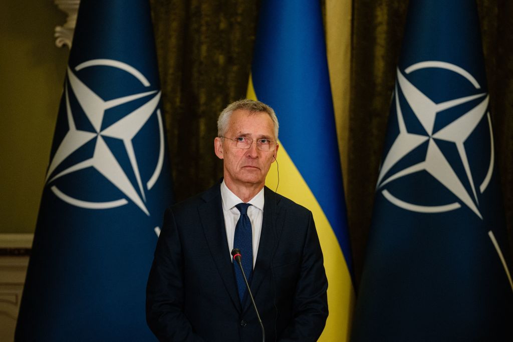 KyivIndependent's tweet photo. ⚡️Zelensky meets NATO Secretary-General Jens Stoltenberg in Kyiv.

In his first visit to Kyiv for the first time since the start of Russia's full-scale war against Ukraine, Stoltenberg held a joint briefing with the Ukrainian president on April 20. https://t.co/c9C77bC1mF