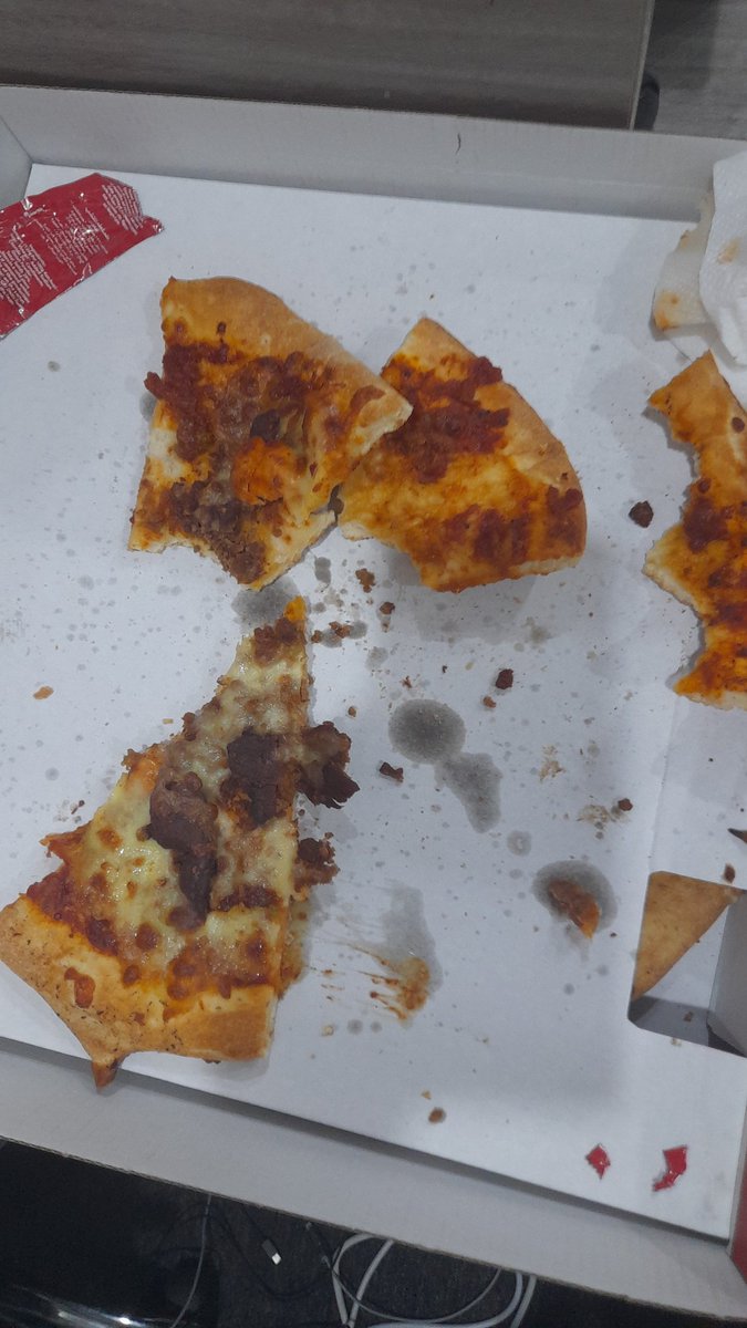 LitePavy's tweet photo. Thank you @JumiaUG for the cold and hard pizza from #FoodHub. https://t.co/gvDxHhzNPT