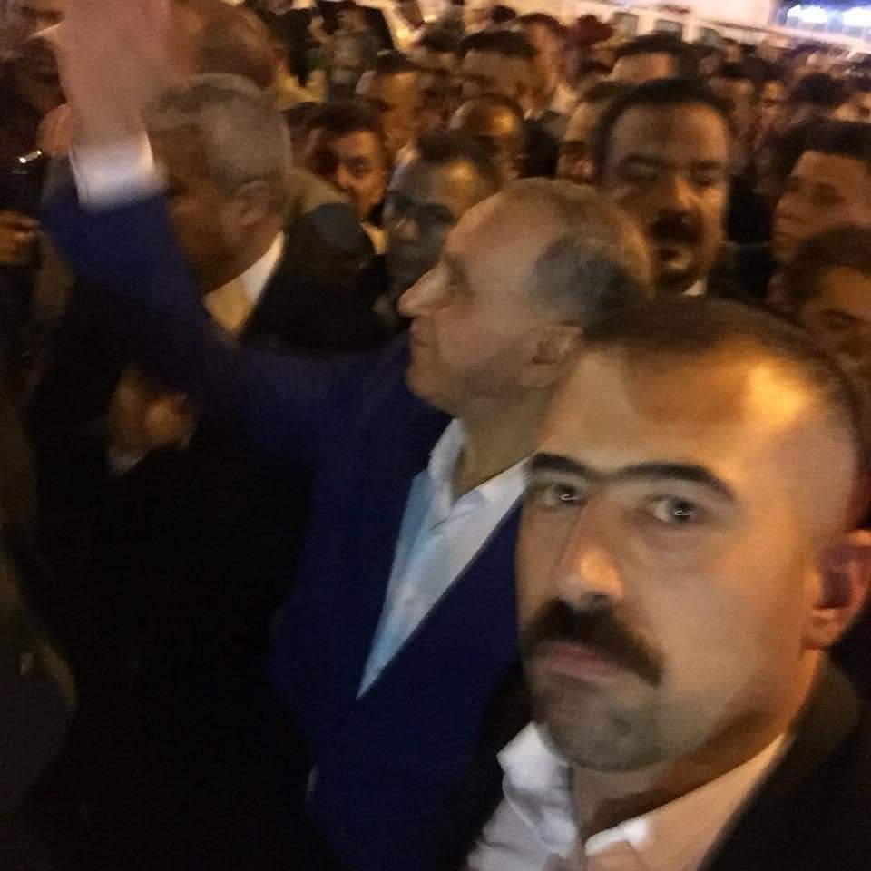 AbdulbasitJasim's tweet photo. إذا انت ضابط المفروض تحترم القانون أما تستغل نفوذك في السلطة هذا الشيء معيب من خلال ملاحظتي للوضع تبين أن أغلب المستهترين غير ملتزمين بالقانون هم ابناء المسؤولين والحاشية التي تحيط بهم فضلاً عن الضباط الاشاوس وهذا خير دليل https://t.co/Maq5gD9CIG