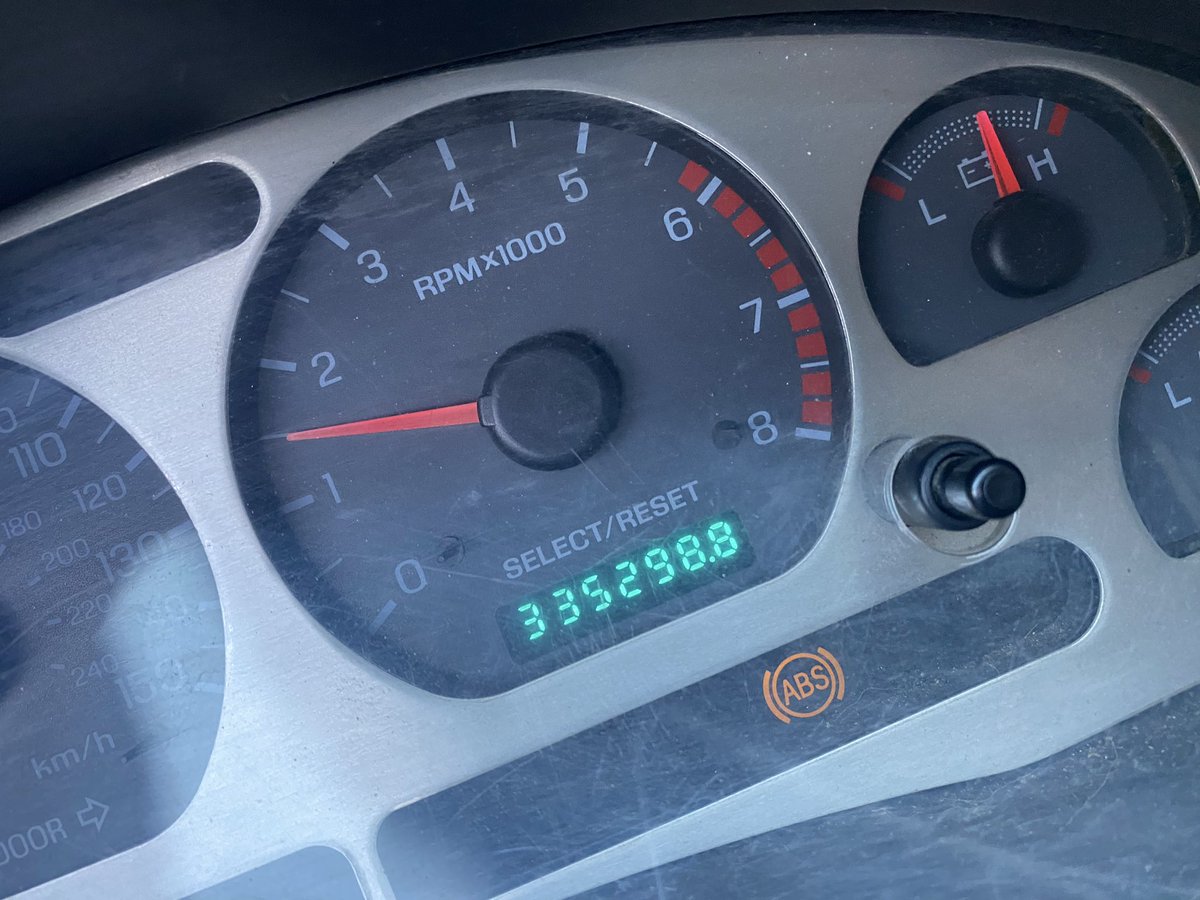 pink2000gt's tweet photo. @MBMustangWeek 335K and counting! Had a few heart transplants but having a daily and driving ~1K weekly will do it. https://t.co/TqjYRpHUhF